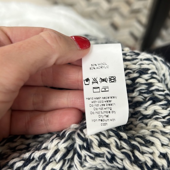 Anthropologie veroalife hand knit sweater Ramona NWT small - Picture 7 of 7